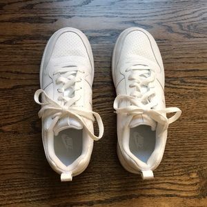 Ebernon women’s Nike white sneaker